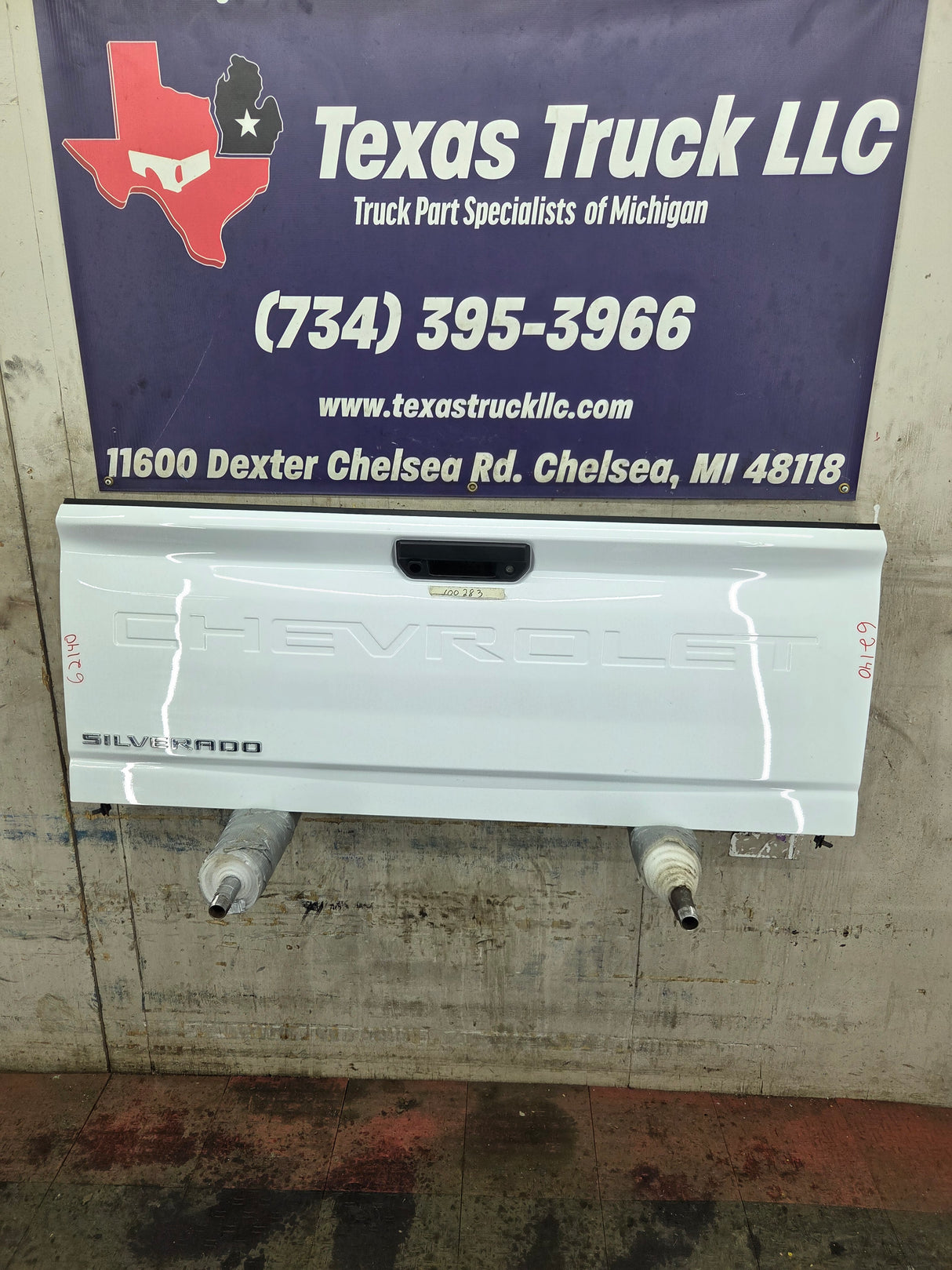 2019-2026 Chevrolet Silverado 2500 HD 3500HD Truck Tailgate
