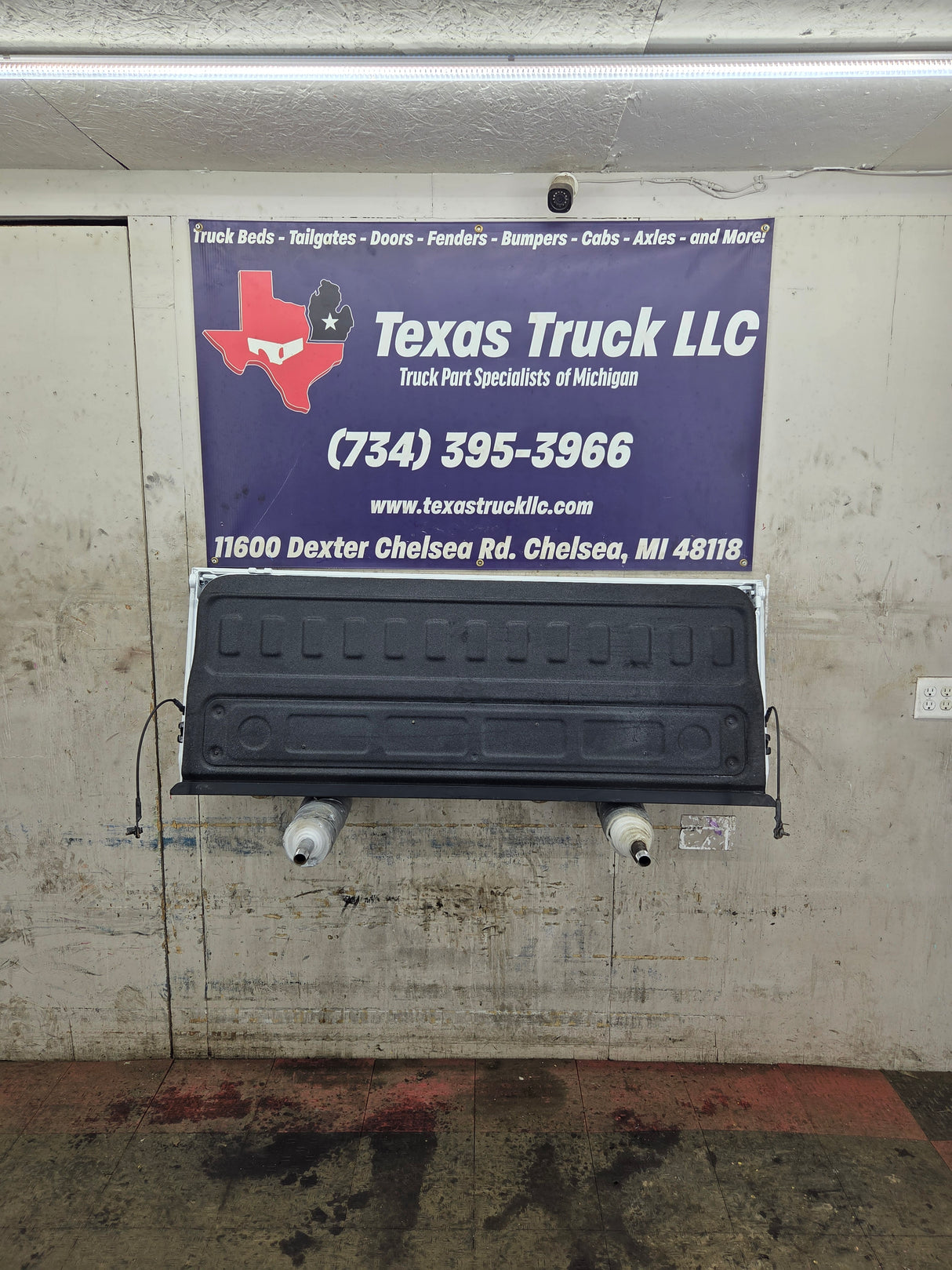 2019-2026 Chevrolet Silverado 2500 HD 3500HD Truck Tailgate