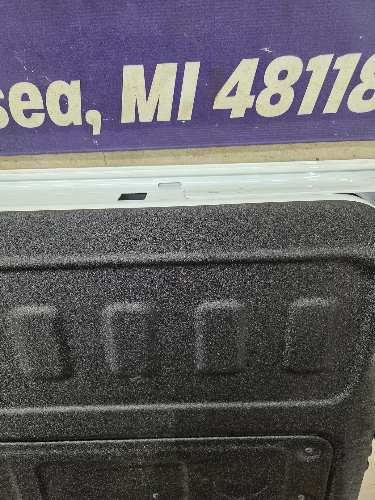 2019-2026 Chevrolet Silverado 2500 HD 3500HD Truck Tailgate
