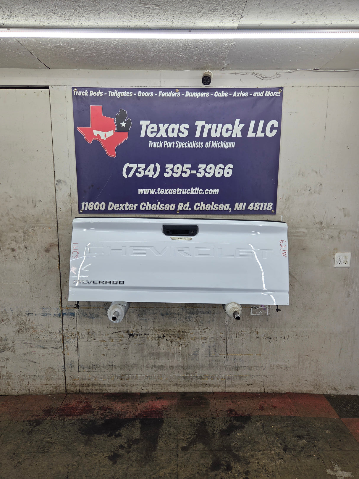 2019-2026 Chevrolet Silverado 2500 HD 3500HD Truck Tailgate