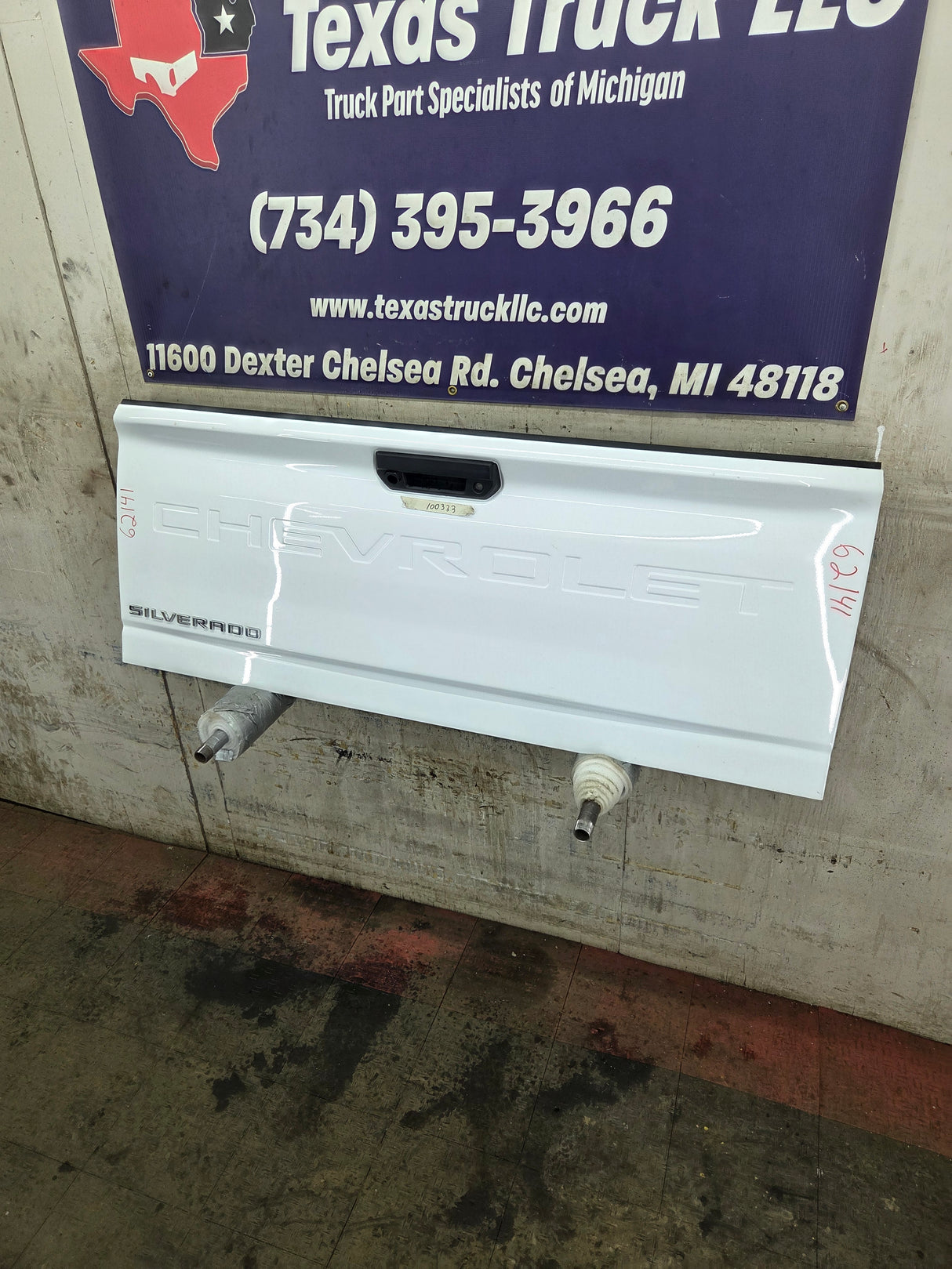 2019-2026 Chevrolet Silverado 2500 HD 3500HD Truck Tailgate