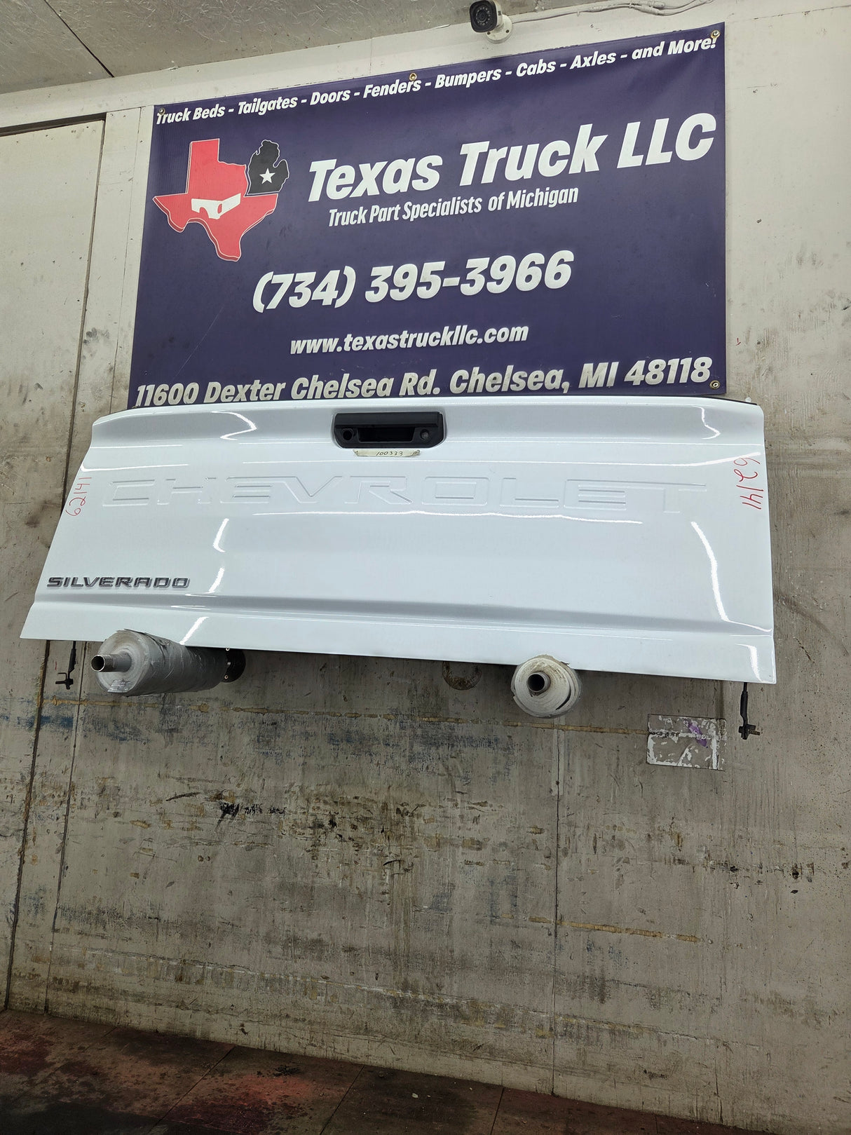 2019-2026 Chevrolet Silverado 2500 HD 3500HD Truck Tailgate