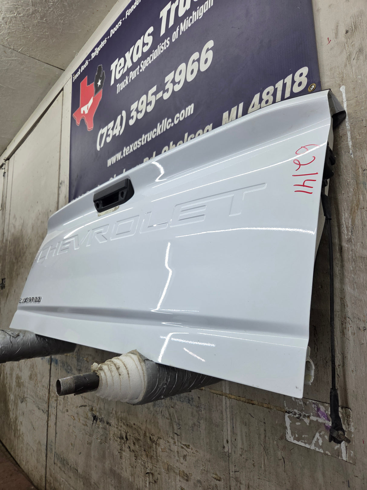 2019-2026 Chevrolet Silverado 2500 HD 3500HD Truck Tailgate