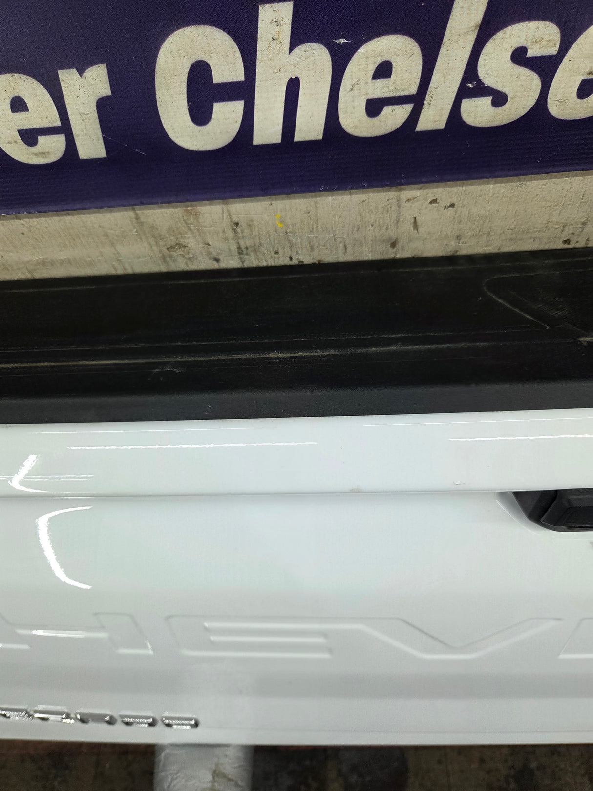 2019-2026 Chevrolet Silverado 2500 HD 3500HD Truck Tailgate