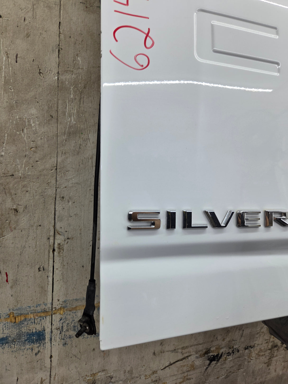 2019-2026 Chevrolet Silverado 2500 HD 3500HD Truck Tailgate