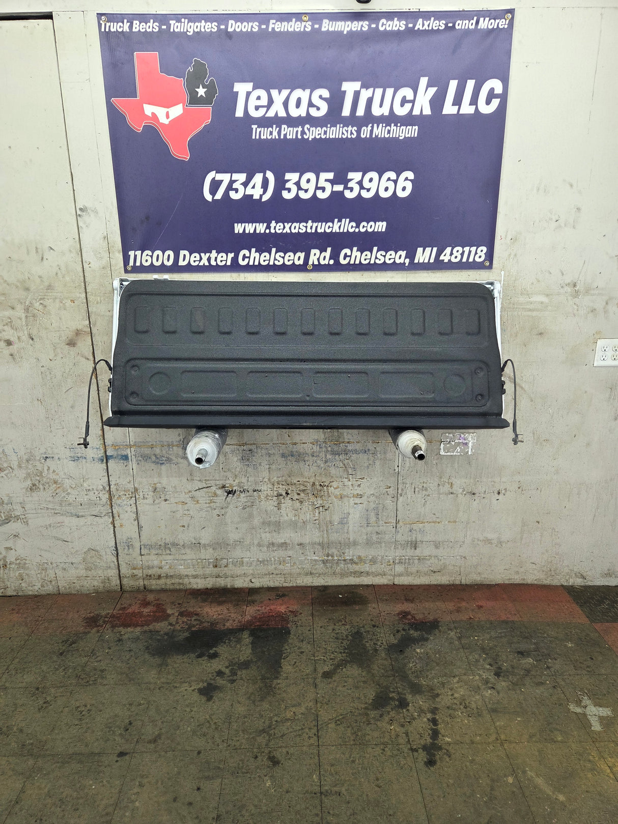 2019-2026 Chevrolet Silverado 2500 HD 3500HD Truck Tailgate