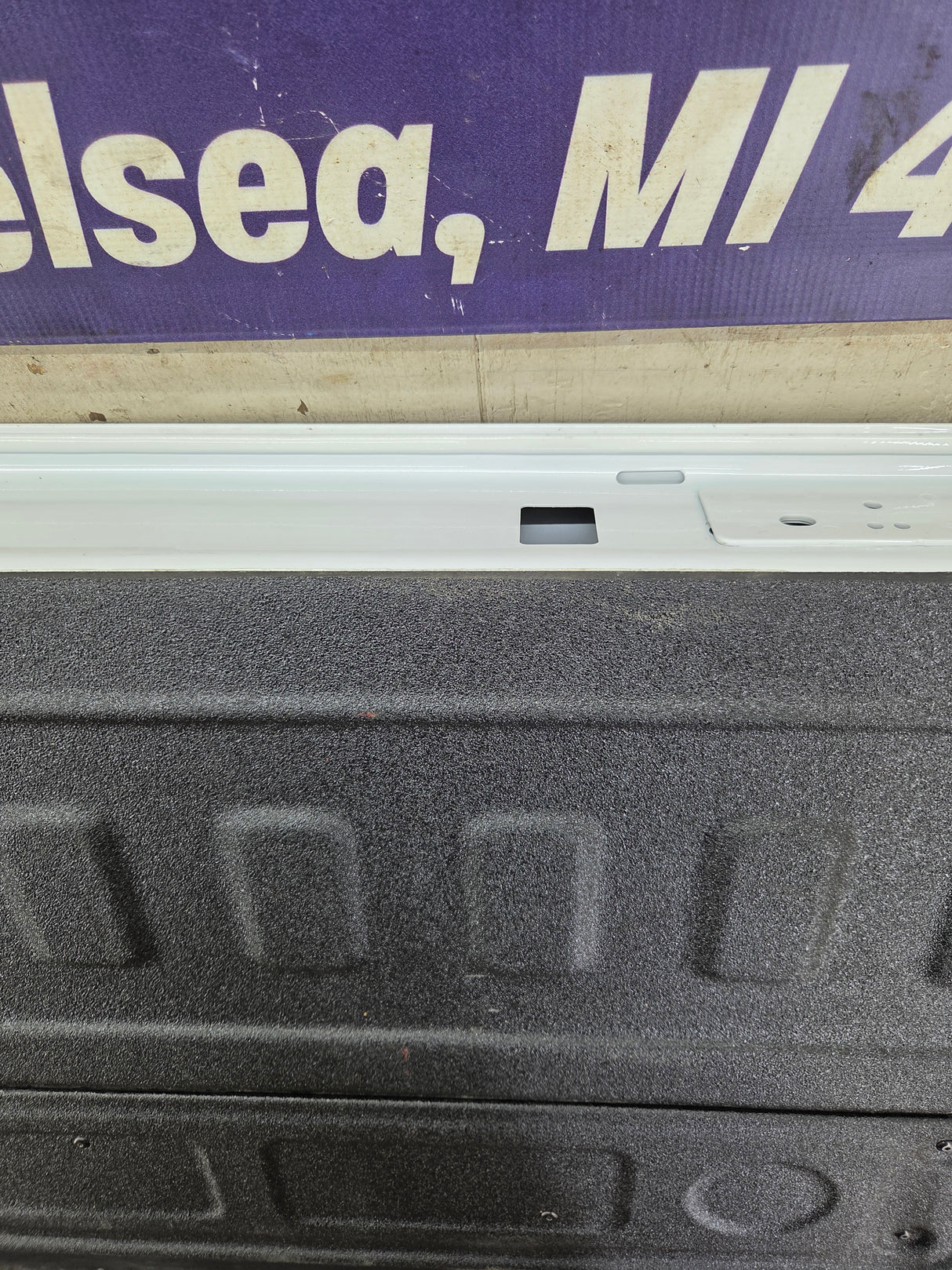 2019-2026 Chevrolet Silverado 2500 HD 3500HD Truck Tailgate