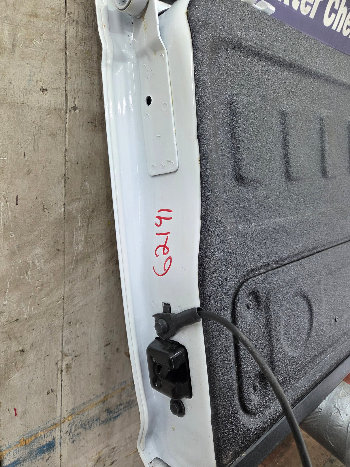 2019-2026 Chevrolet Silverado 2500 HD 3500HD Truck Tailgate