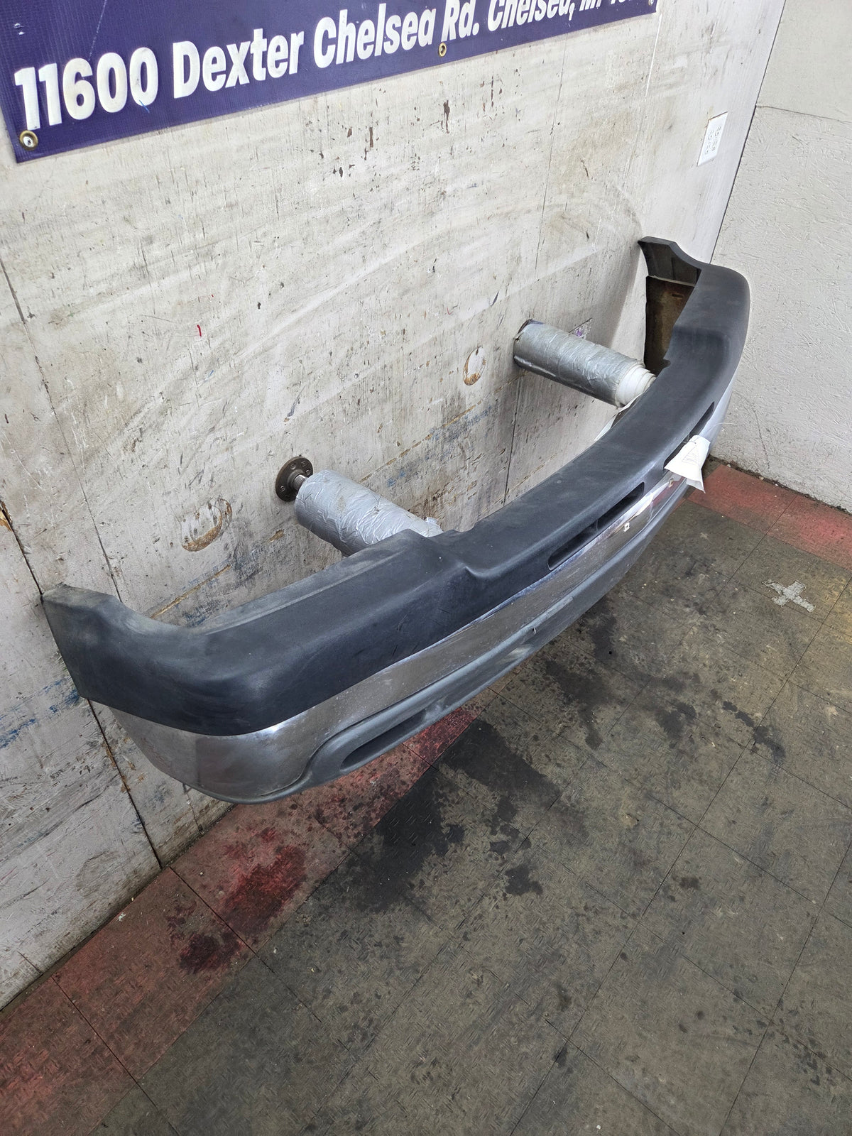 1999-2002 Chevrolet Silverado 2500 3500 HD Front Bumper - Chrome