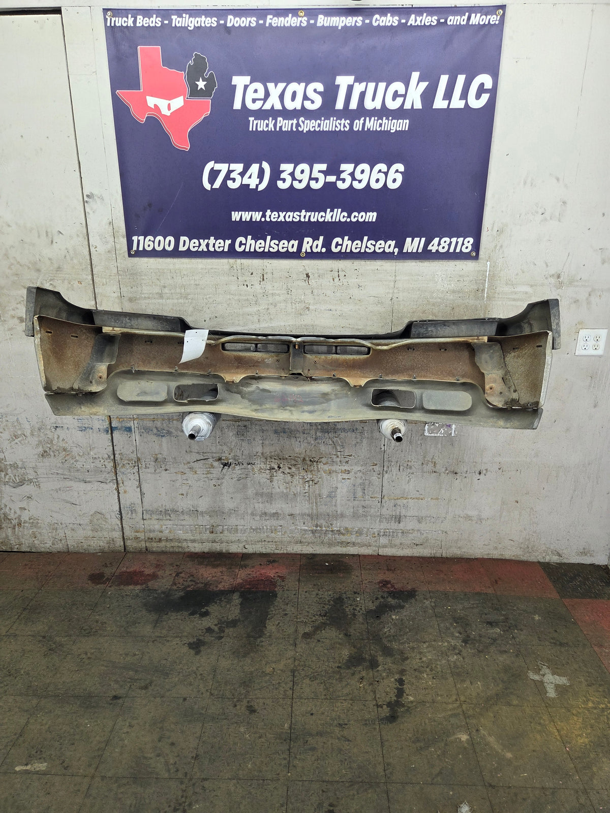 1999-2002 Chevrolet Silverado 2500 3500 HD Front Bumper - Chrome