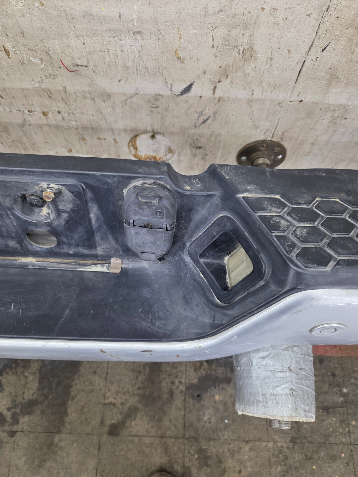 2009-2018 Dodge Ram 1500 2500 3500 4th Gen Rear Bumper