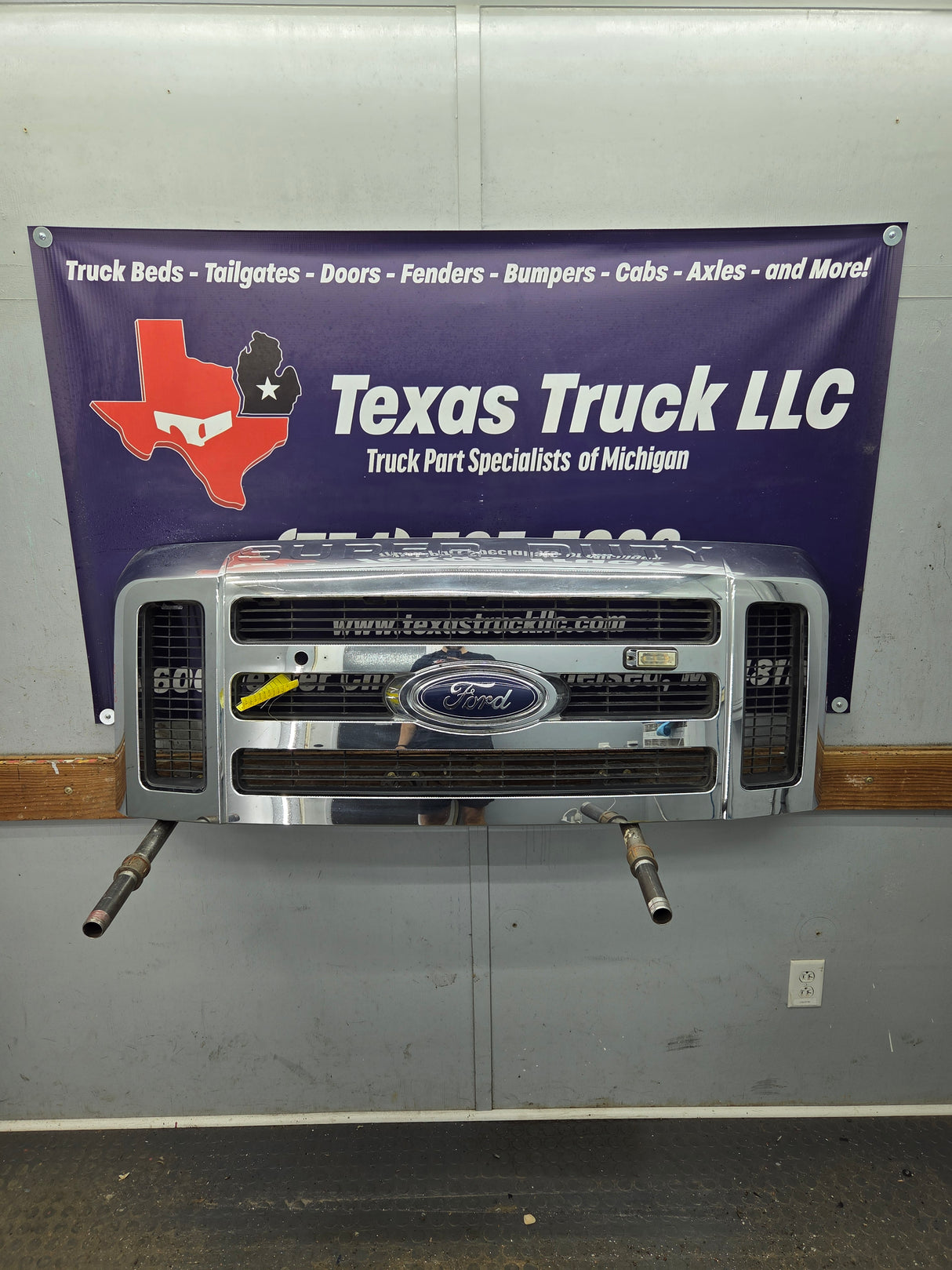 2008-2010 Ford Super Duty F250 F350 F450 F550 Chrome Grill Surround