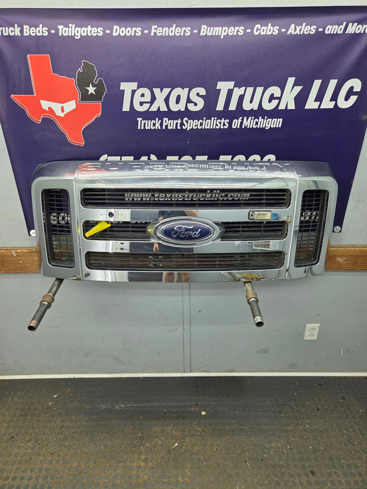 2008-2010 Ford Super Duty F250 F350 F450 F550 Chrome Grill Surround