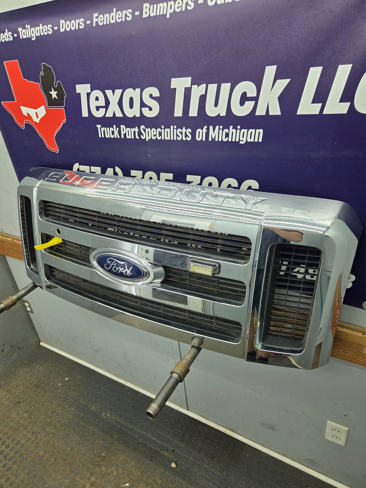 2008-2010 Ford Super Duty F250 F350 F450 F550 Chrome Grill Surround