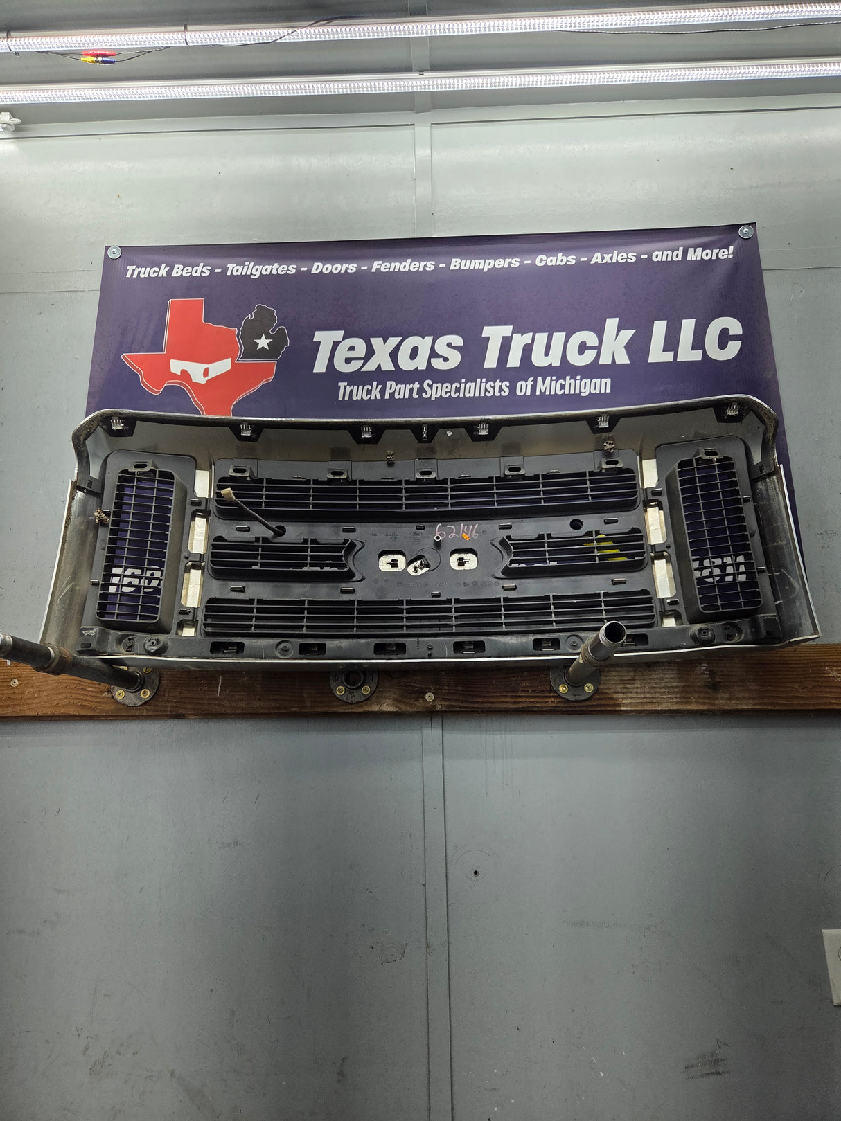 2008-2010 Ford Super Duty F250 F350 F450 F550 Chrome Grill Surround