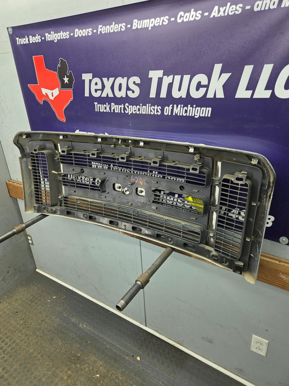 2008-2010 Ford Super Duty F250 F350 F450 F550 Chrome Grill Surround