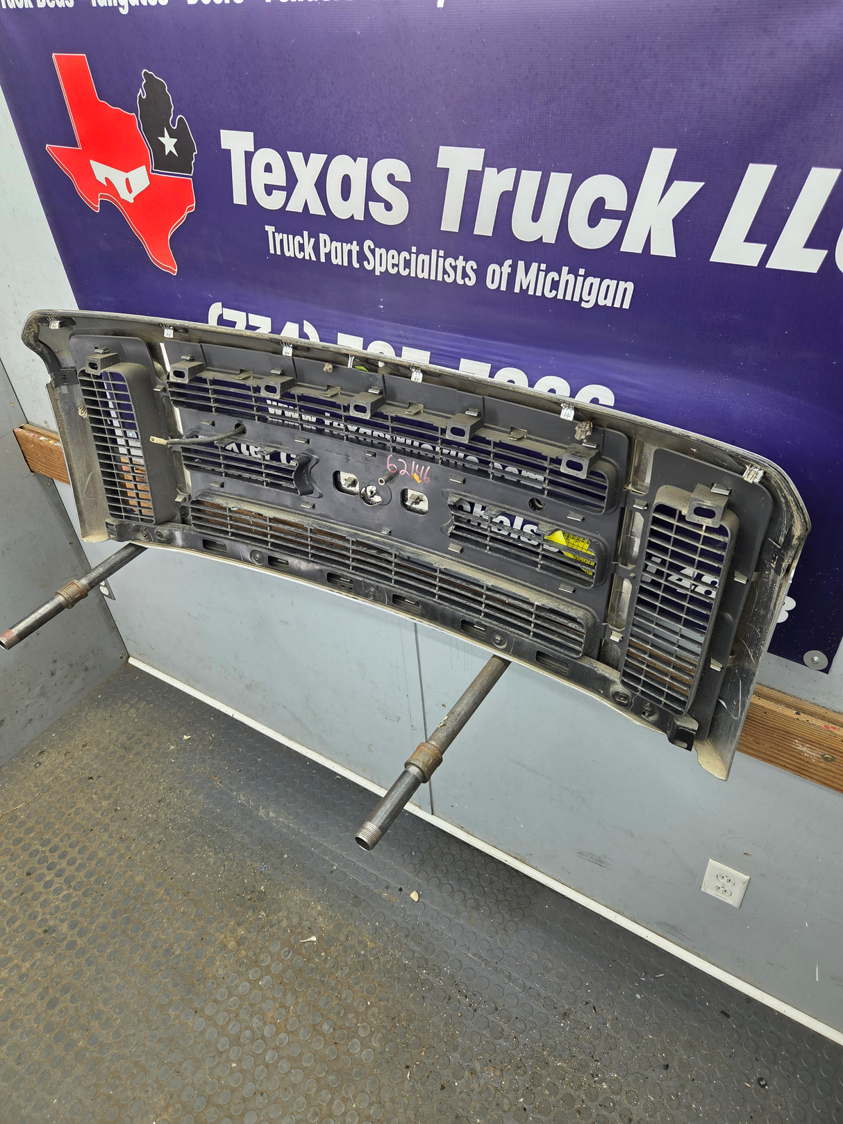 2008-2010 Ford Super Duty F250 F350 F450 F550 Chrome Grill Surround