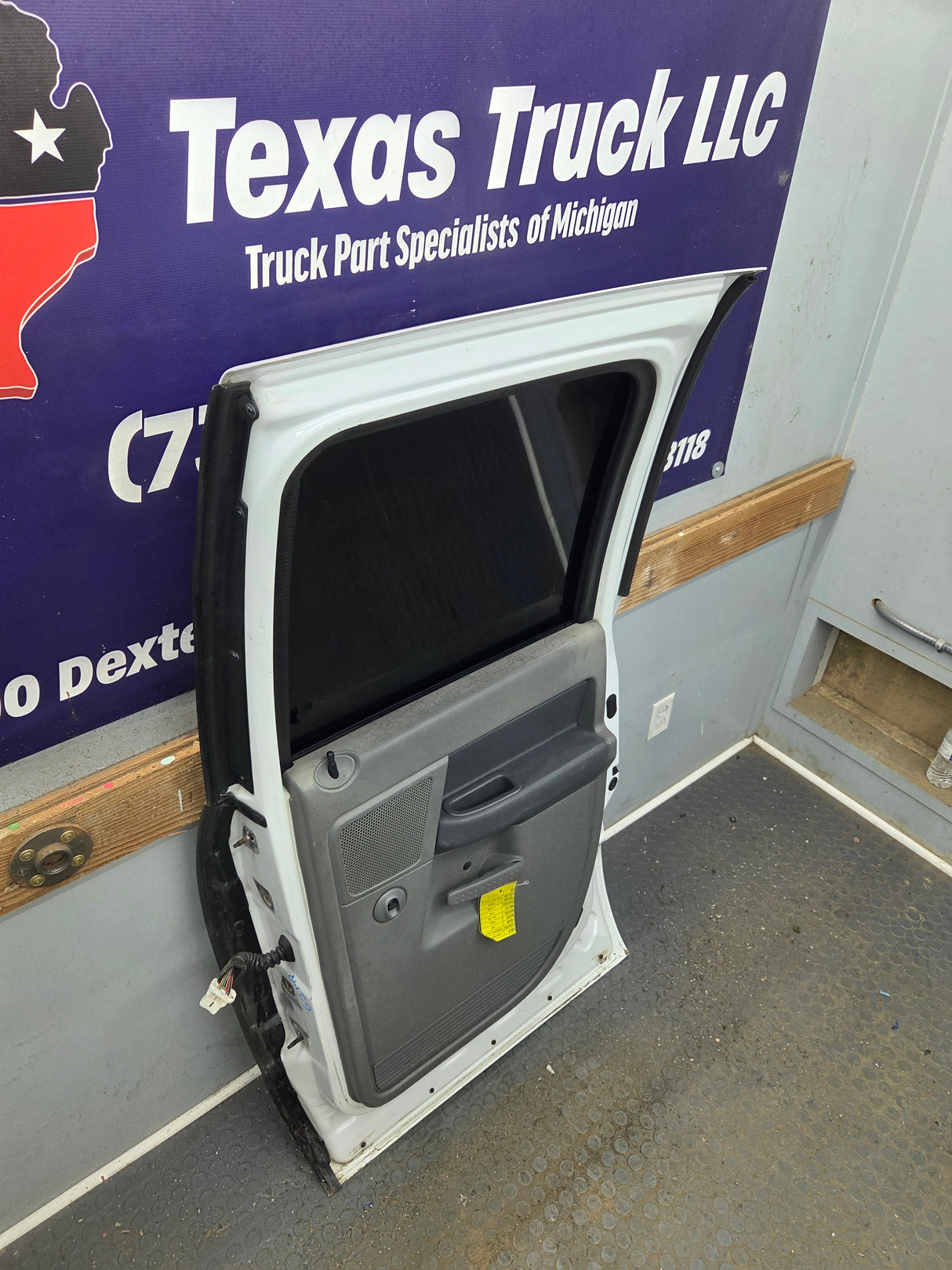 2003-2008 Dodge Ram 3rd Gen RH Passenger Side Rear Quad Cab Door 1500 2500 3500 4500 5500