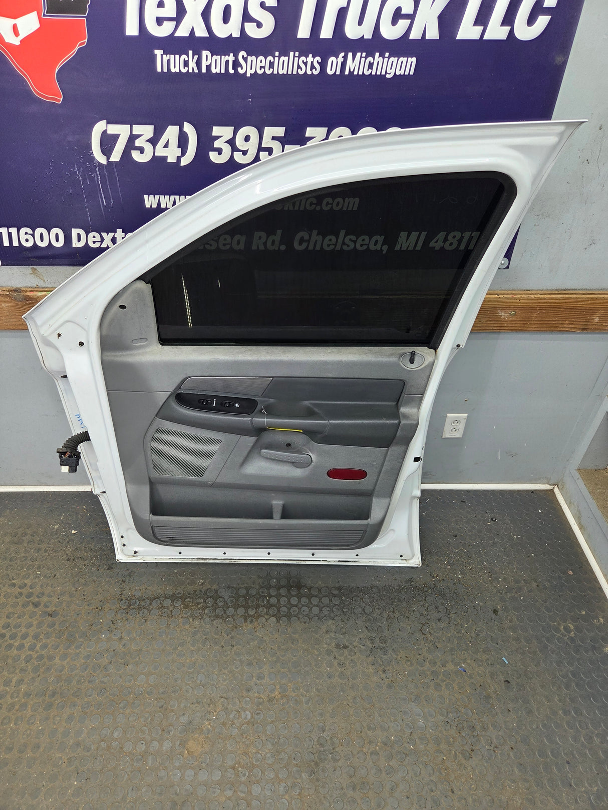 2003-2008 Dodge Ram 3rd Gen Passenger Side Front Quad Cab Crew Cab Door 1500 2500 3500 4500 5500