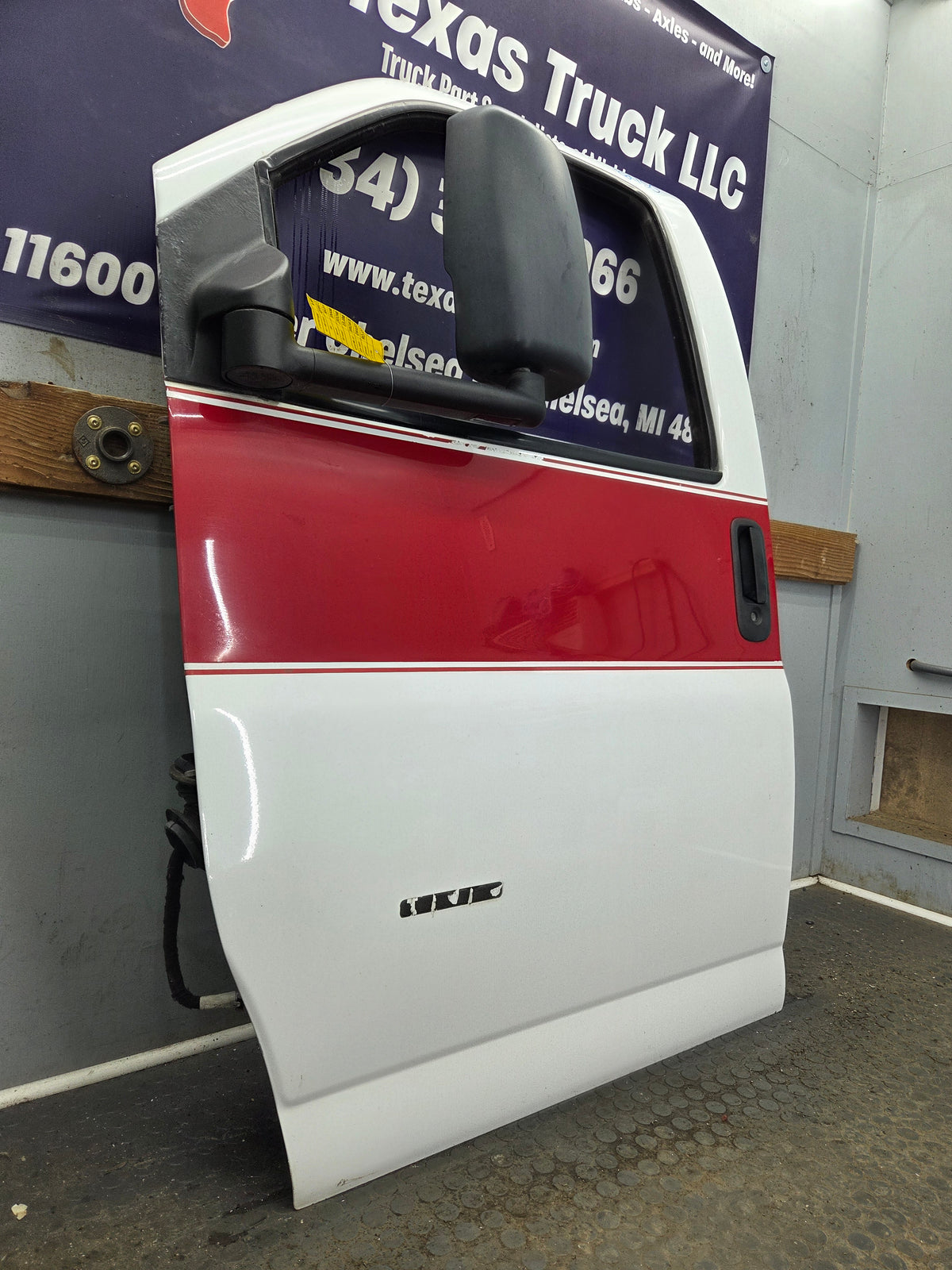 2005-2013 Chevrolet Express / Savana LH Front Driver Side Door