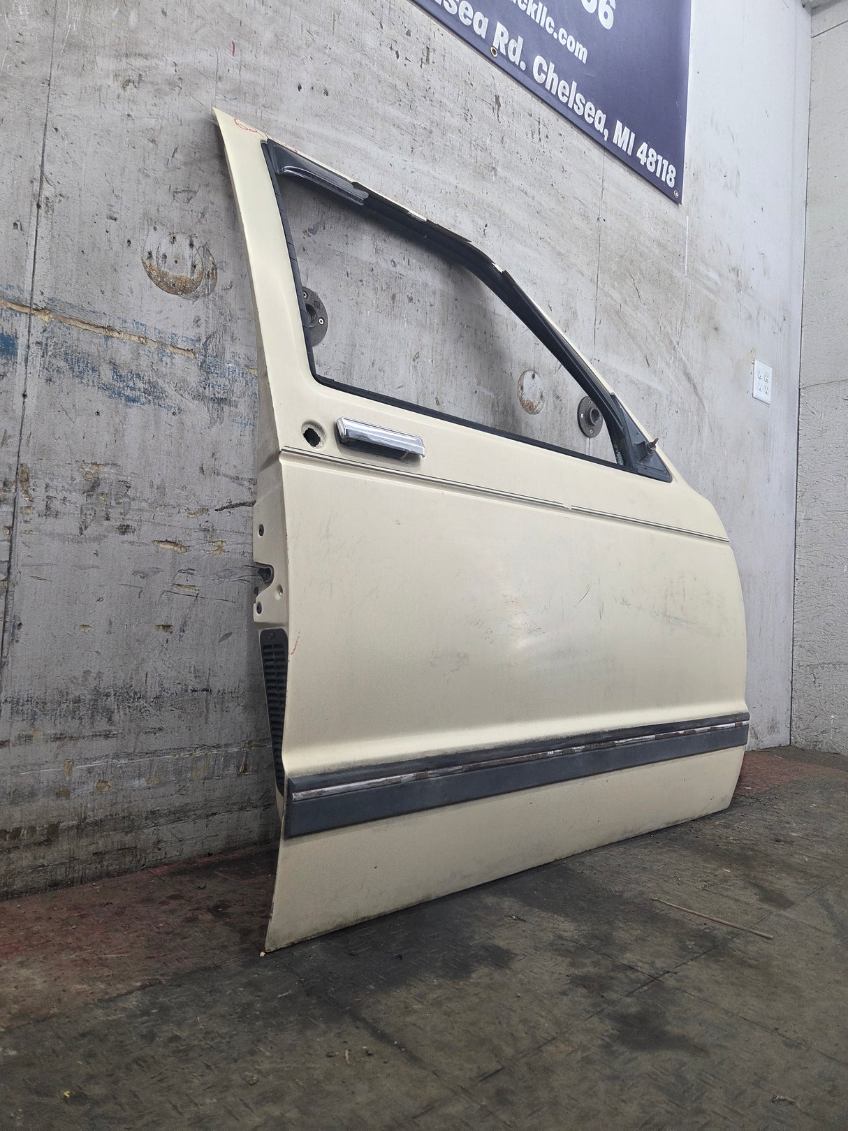 1982-1993 Chevrolet S10 /  GMC S15 Sonoma RH Passenger Side Front Door