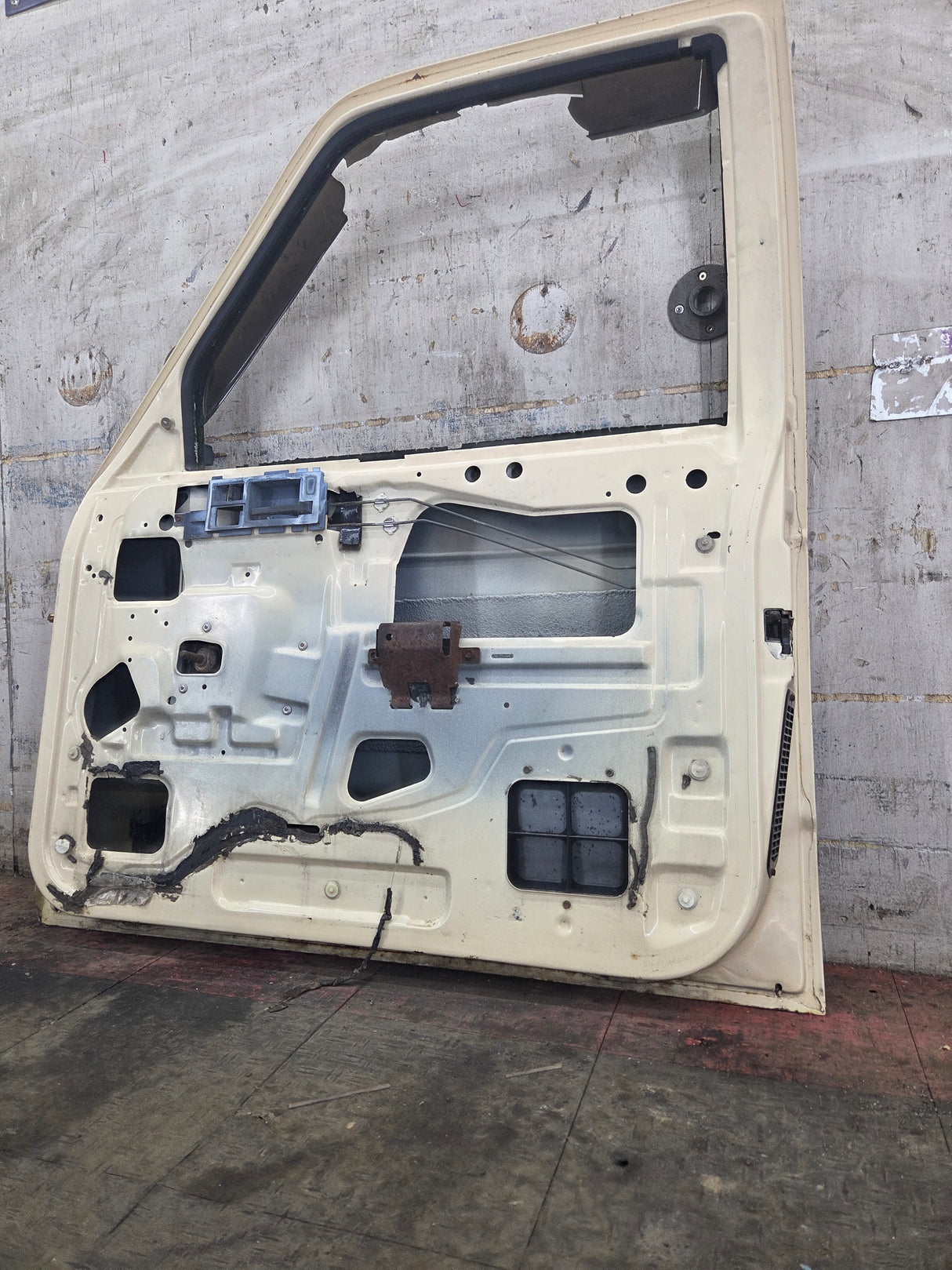 1982-1993 Chevrolet S10 /  GMC S15 Sonoma RH Passenger Side Front Door