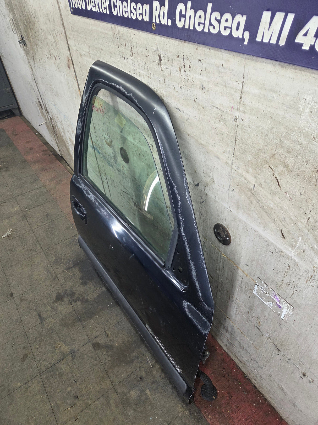 1999-2006 Chevrolet Silverado / GMC Sierra 1500 2500 3500 HD Front Passenger side Door RH