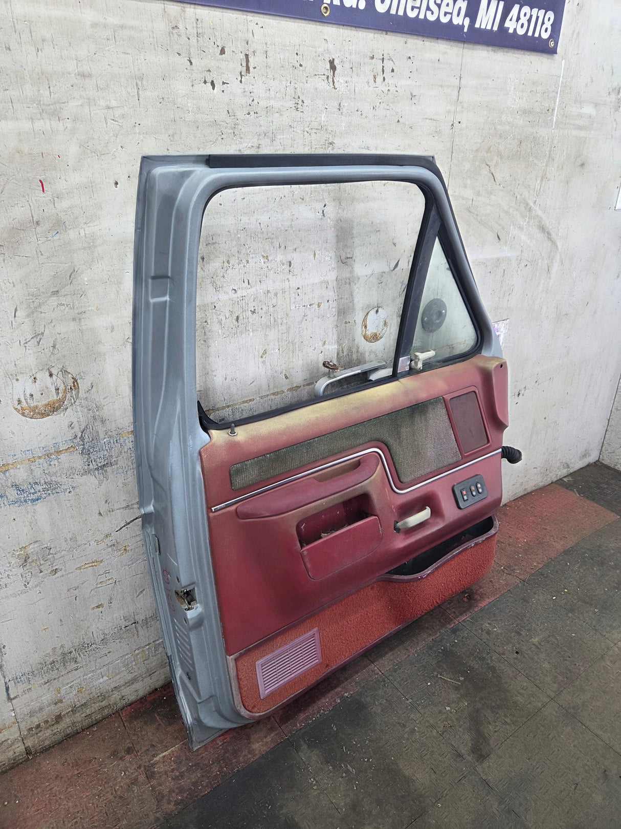 1987-1997 Ford F Series F250 F350 F450 F550 Driver Side Front Door LH