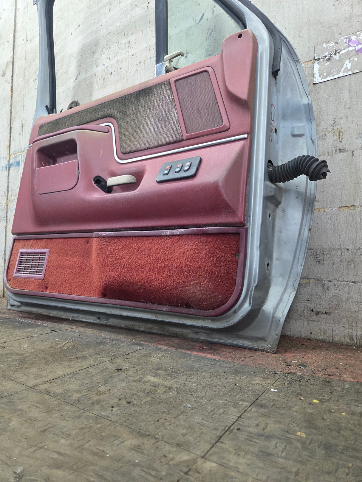 1987-1997 Ford F Series F250 F350 F450 F550 Driver Side Front Door LH