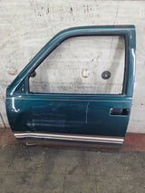1988-2000 Chevrolet Silverado Suburban GMC Sierra LH Front Driver Side Door