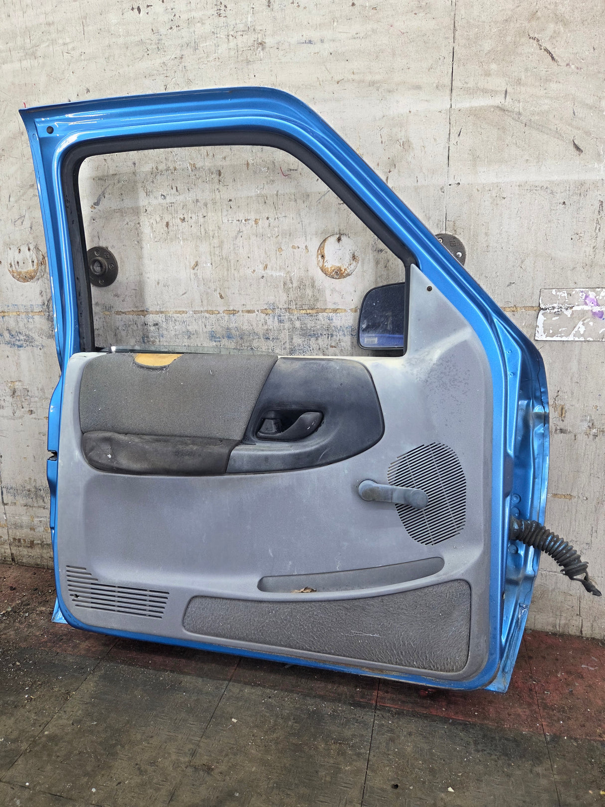 1993-2002 Ford Ranger Driver Side Front Left Hand Door