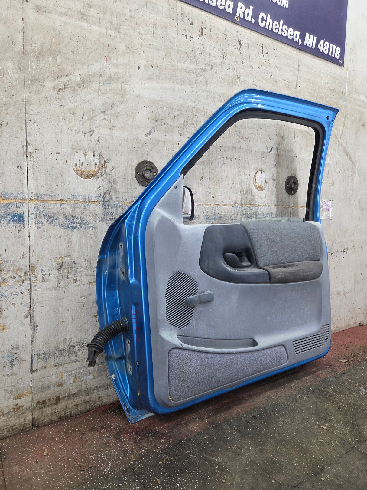 1993-2002 Ford Ranger Passenger Side Front Right Hand Door