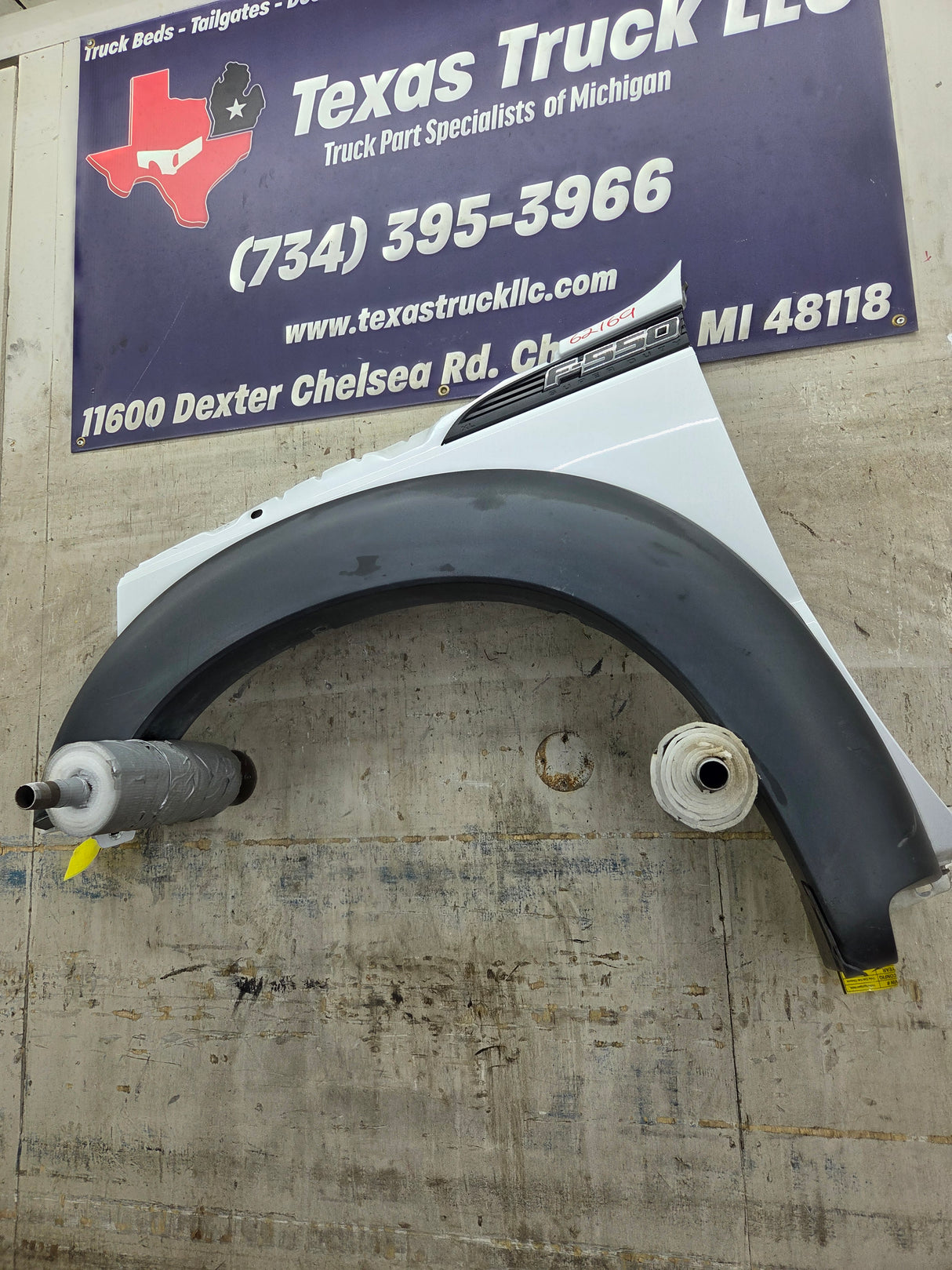 2011-2016 Ford Super Duty F450 F550 LH Driver Side Front Fender