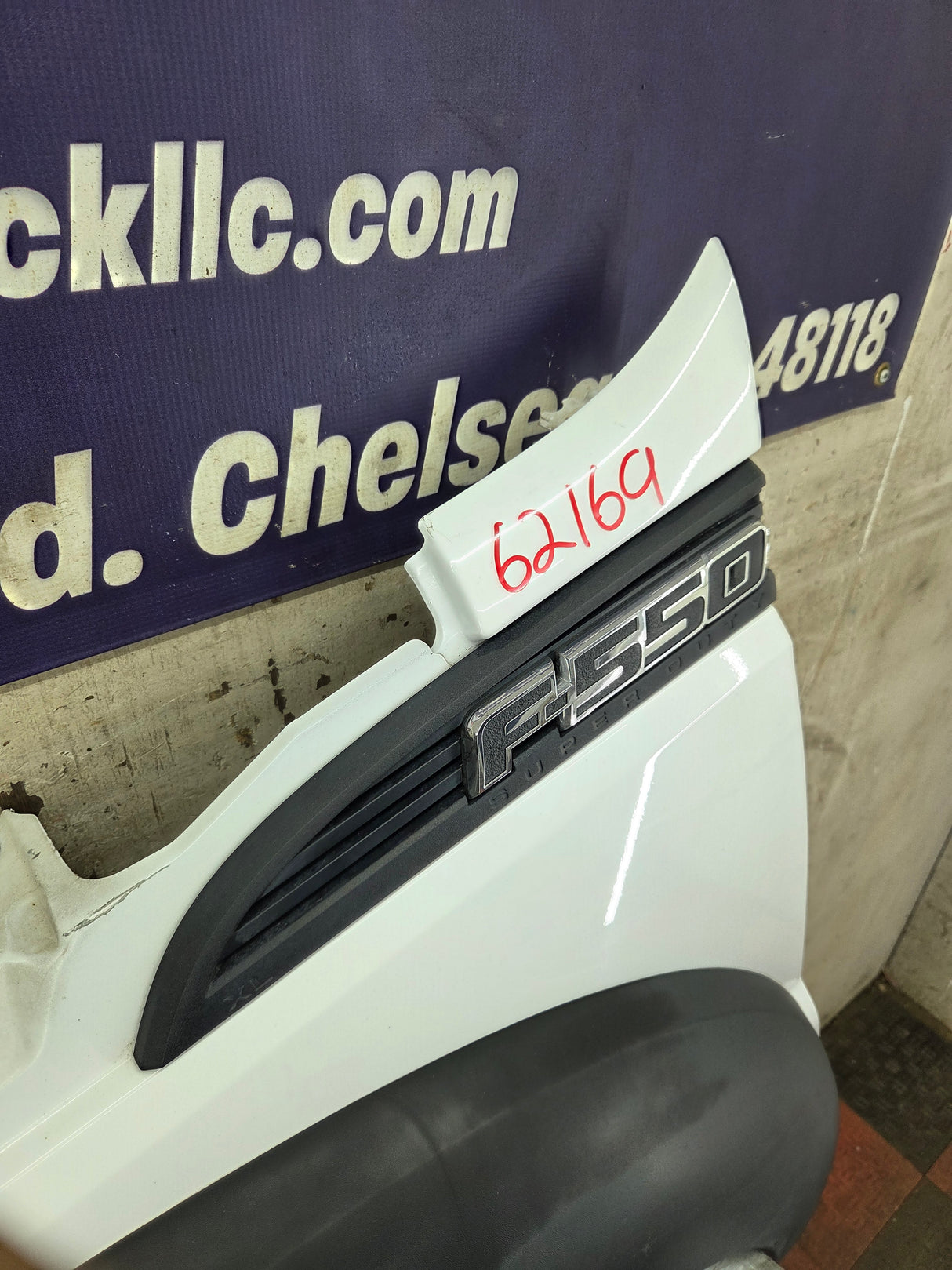 2011-2016 Ford Super Duty F450 F550 LH Driver Side Front Fender