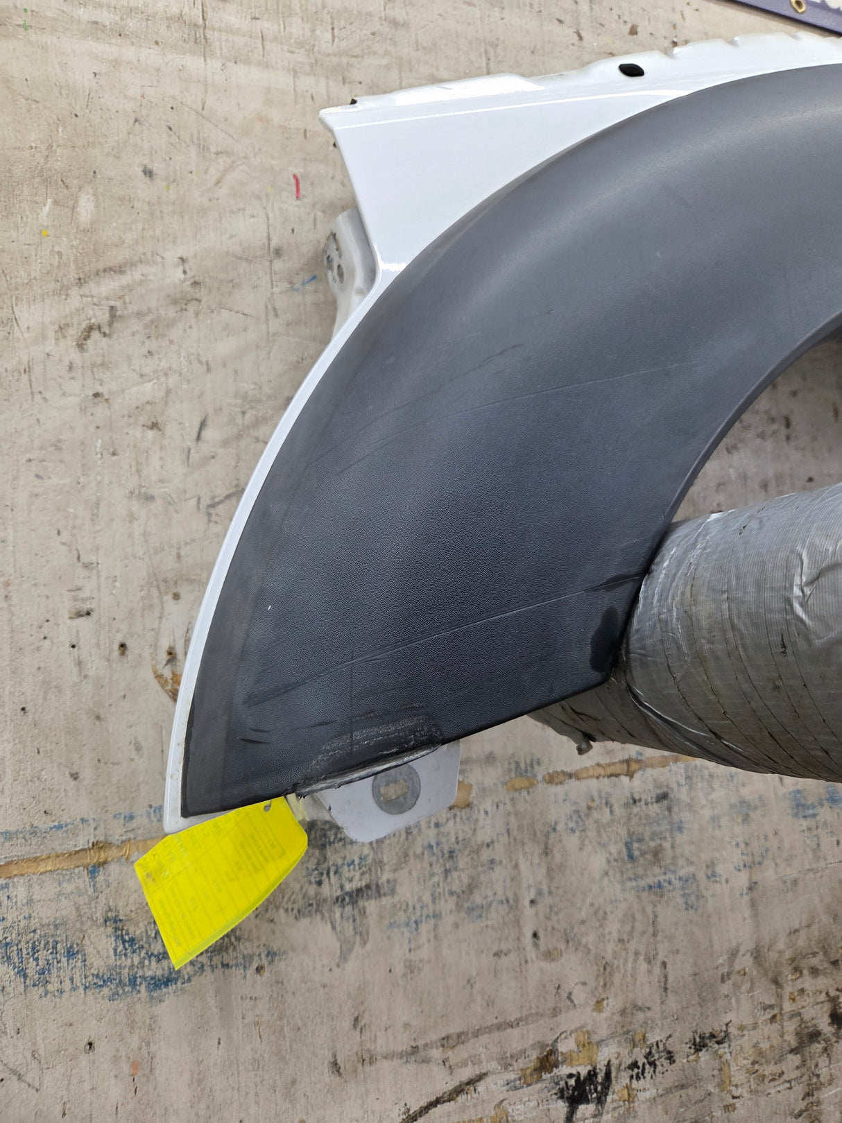 2011-2016 Ford Super Duty F450 F550 LH Driver Side Front Fender