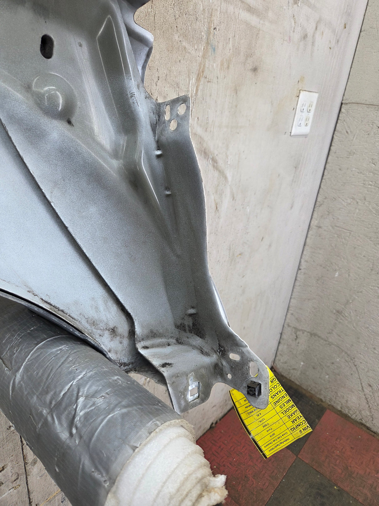 2011-2016 Ford Super Duty F450 F550 LH Driver Side Front Fender