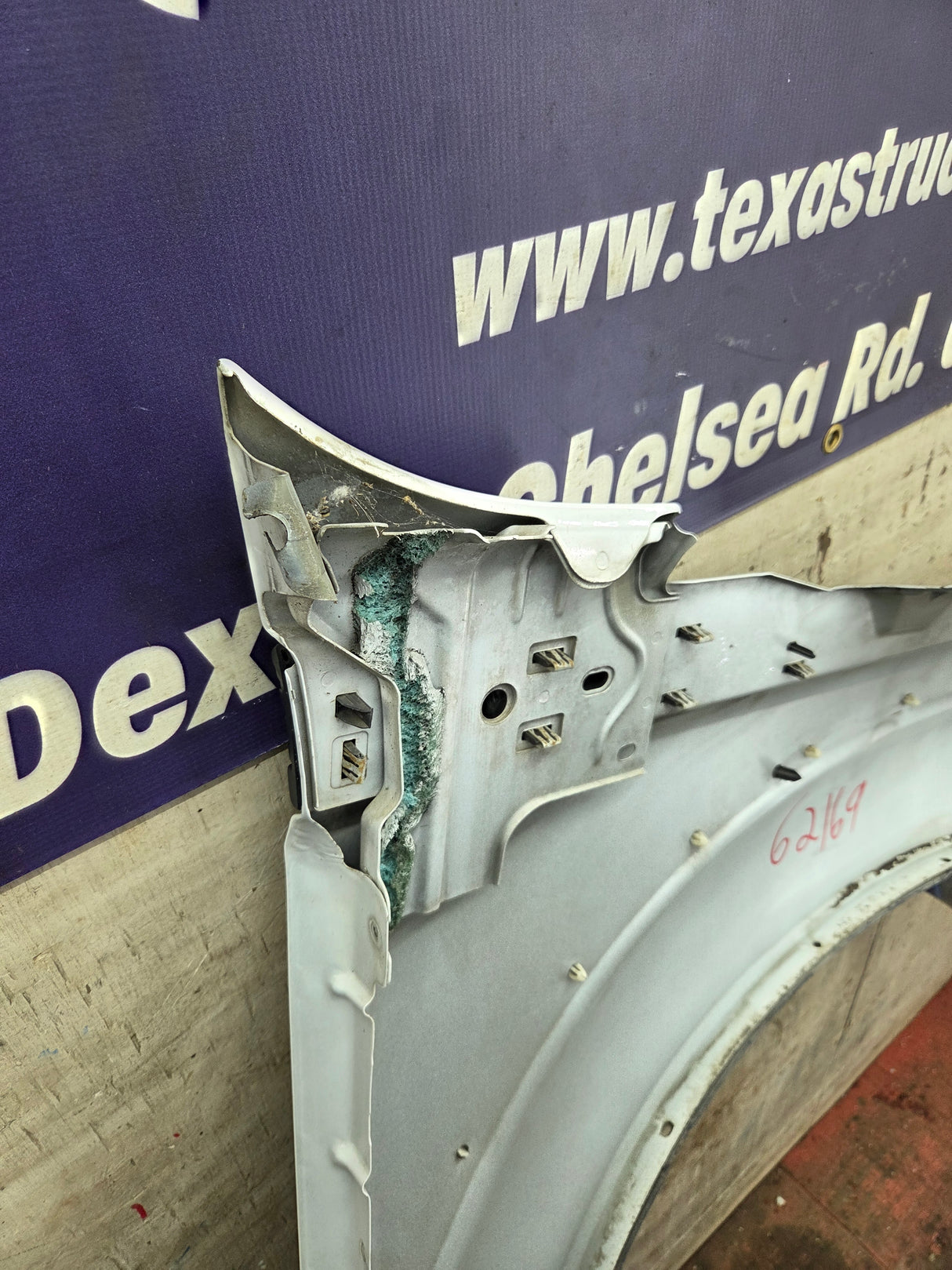 2011-2016 Ford Super Duty F450 F550 LH Driver Side Front Fender