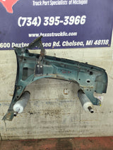 2003-2007 Chevrolet Silverado / Tahoe / Suburban 1500 2500 3500 HD LH Driver Side "Cateye" Front Fender - Medium Green Metallic