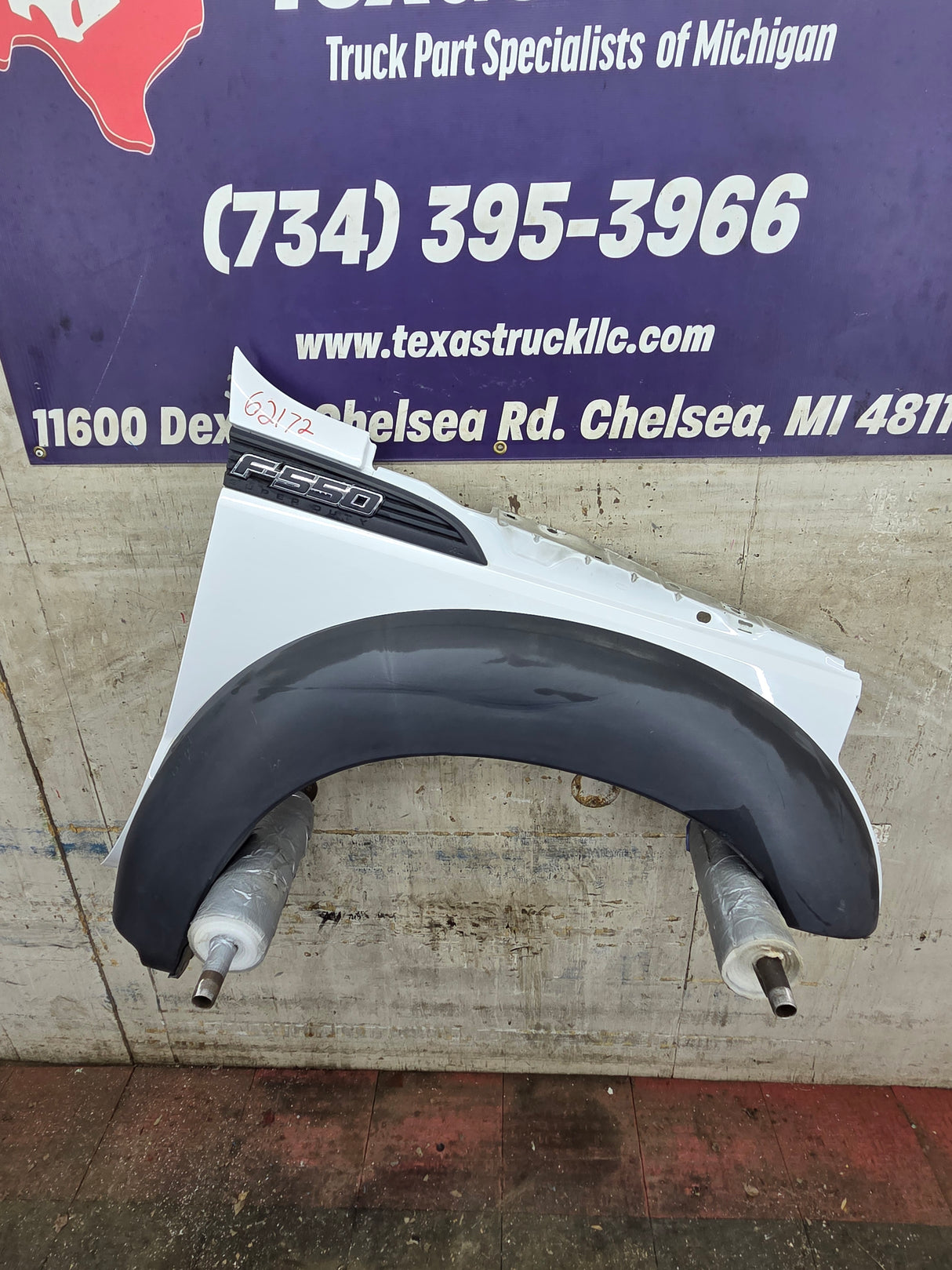 2011-2016 Ford Super Duty F450 F550 RH Passenger Side Front Fender