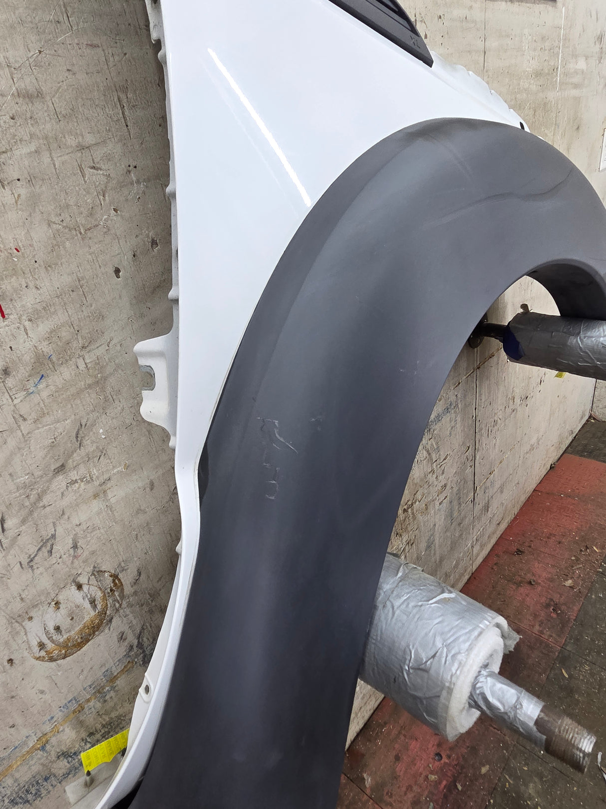 2011-2016 Ford Super Duty F450 F550 RH Passenger Side Front Fender