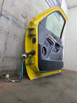 1999-2006 Chevrolet Silverado / GMC Sierra 1500 2500 3500 HD Front Passenger Side Door RH