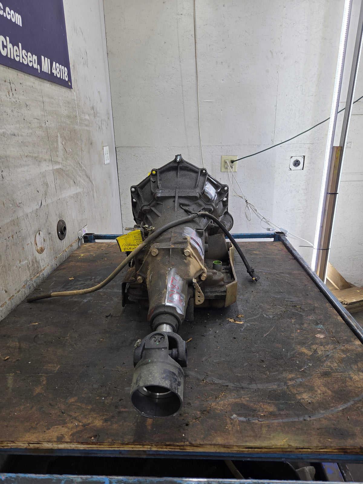 2003 Chevrolet GMC 5.3L 4L60E 2wd AUTOMATIC TRANSMISSION *Untested Core
