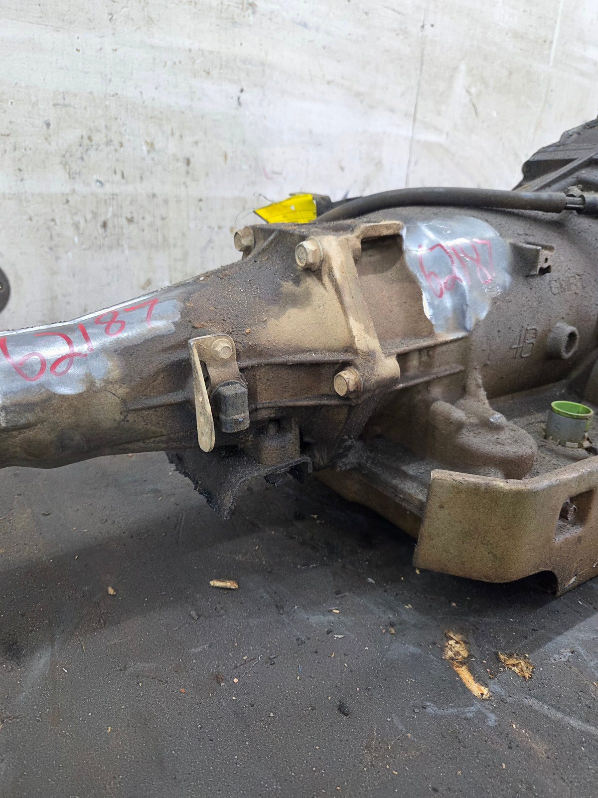 2003 Chevrolet GMC 5.3L 4L60E 2wd AUTOMATIC TRANSMISSION *Untested Core