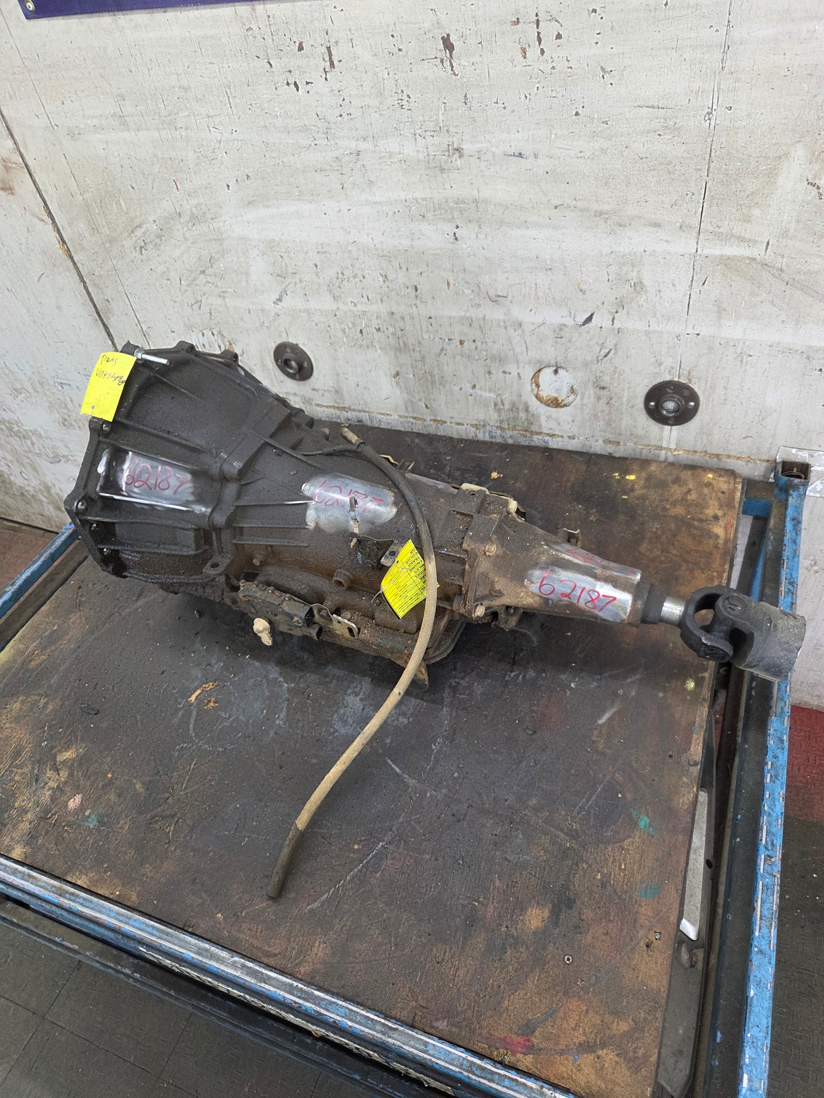 2003 Chevrolet GMC 5.3L 4L60E 2wd AUTOMATIC TRANSMISSION *Untested Core