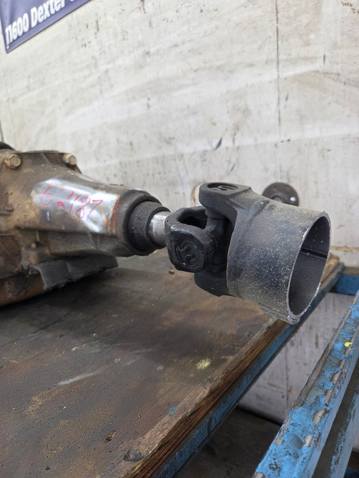 2003 Chevrolet GMC 5.3L 4L60E 2wd AUTOMATIC TRANSMISSION *Untested Core