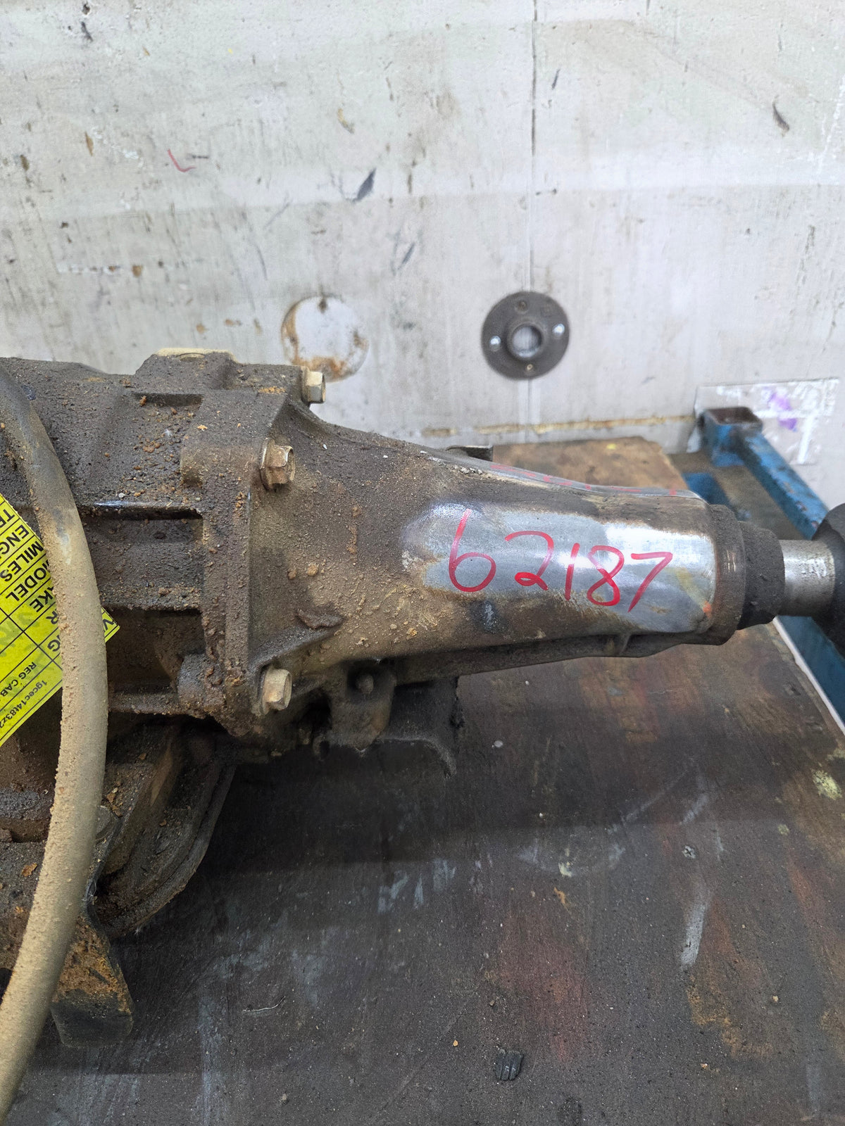 2003 Chevrolet GMC 5.3L 4L60E 2wd AUTOMATIC TRANSMISSION *Untested Core