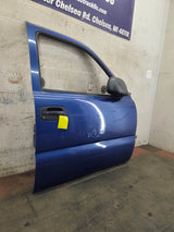 1999-2006 Chevrolet Silverado / GMC Sierra 1500 2500 3500 HD Front Passenger Side Door RH