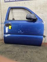 1999-2006 Chevrolet Silverado / GMC Sierra 1500 2500 3500 HD Front Passenger Side Door RH