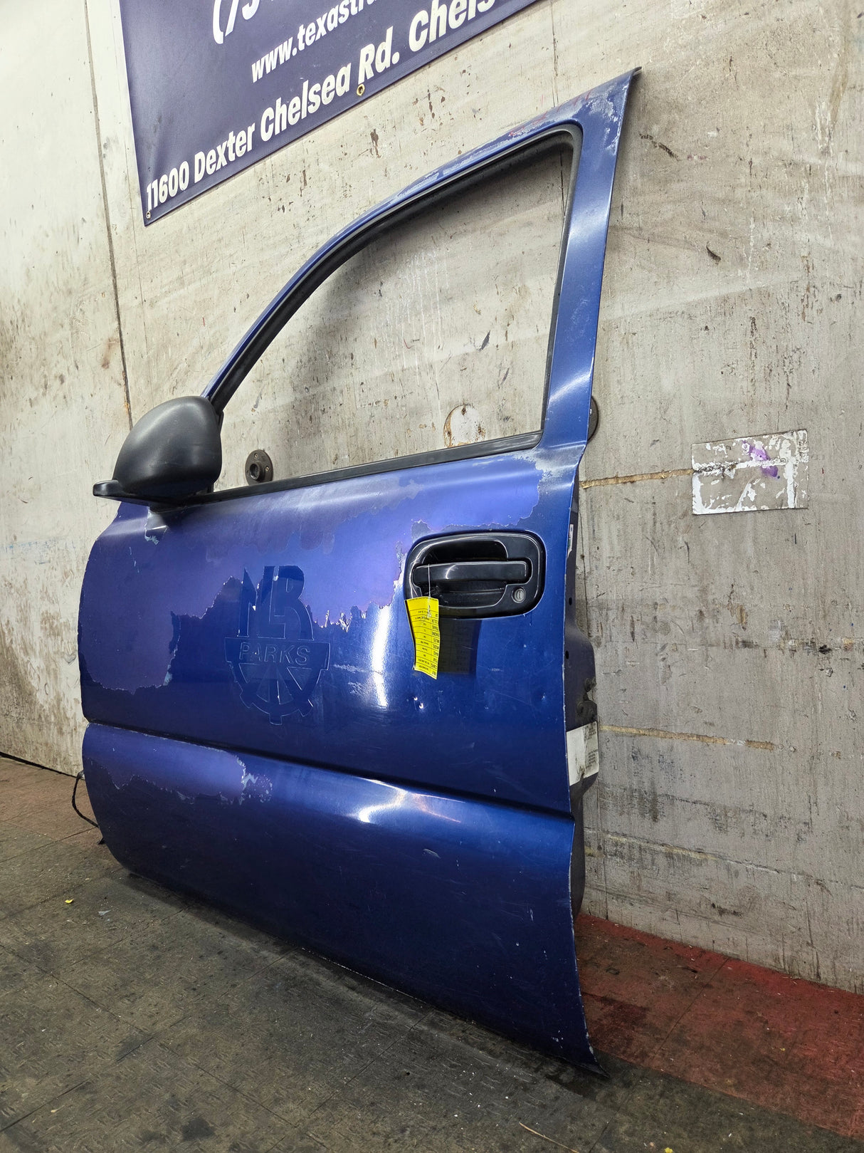 1999-2006 Chevrolet Silverado / GMC Sierra 1500 2500 3500 HD Front Driver Side Door LH