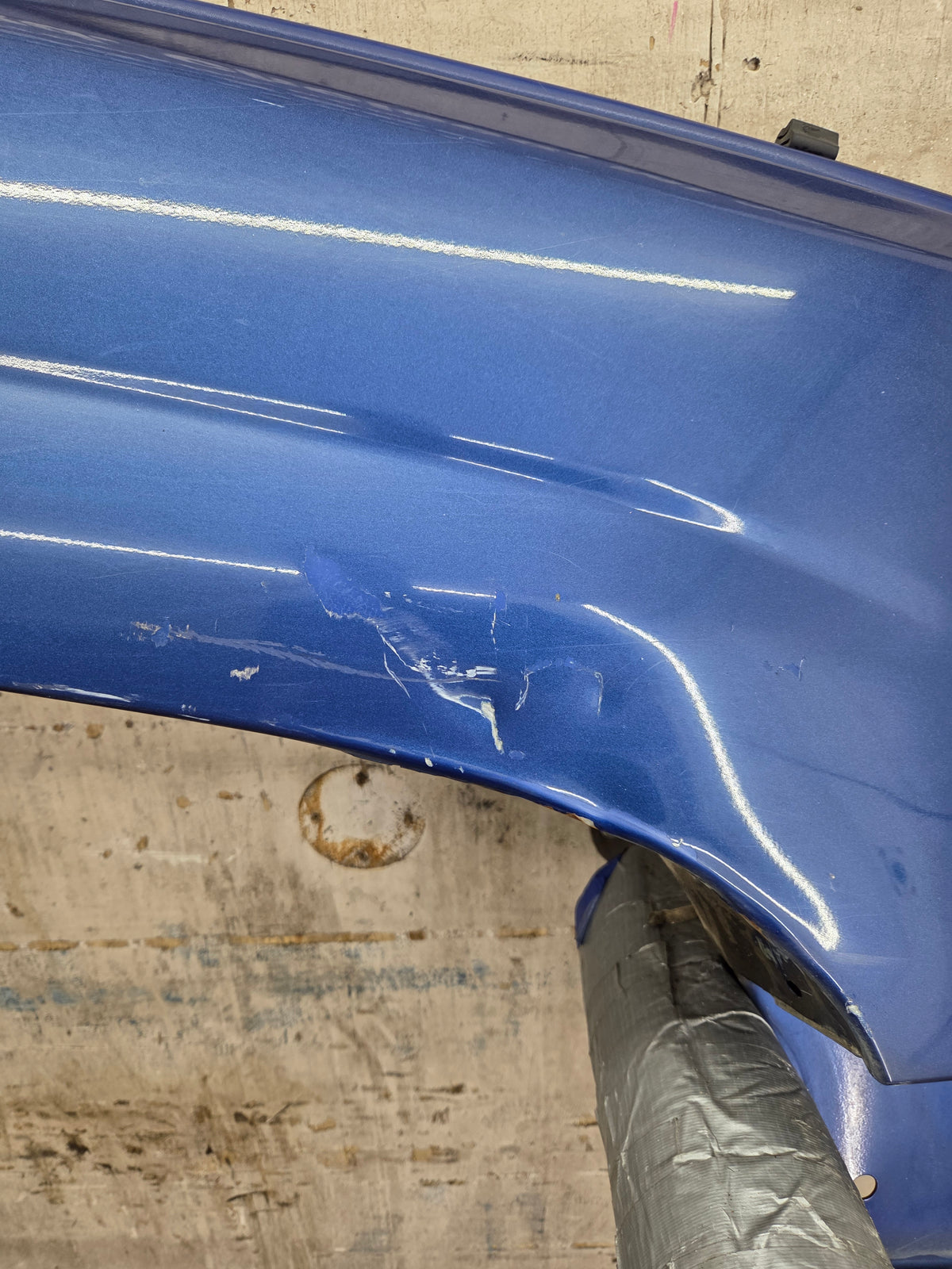 2003-2007 Chevrolet Silverado / Tahoe / Suburban 1500 2500 3500 HD RH Passenger Side "Cateye" Front Fender